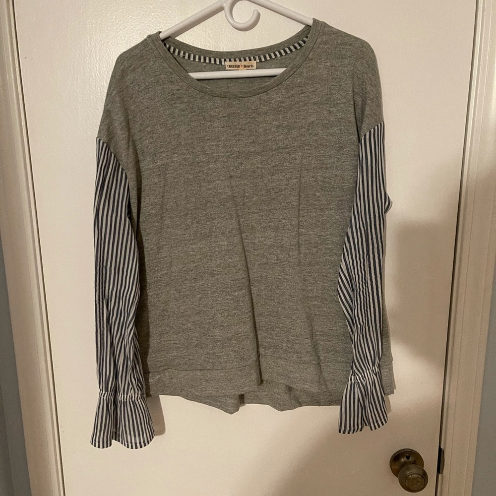 Sweater - Picture 2 of 4